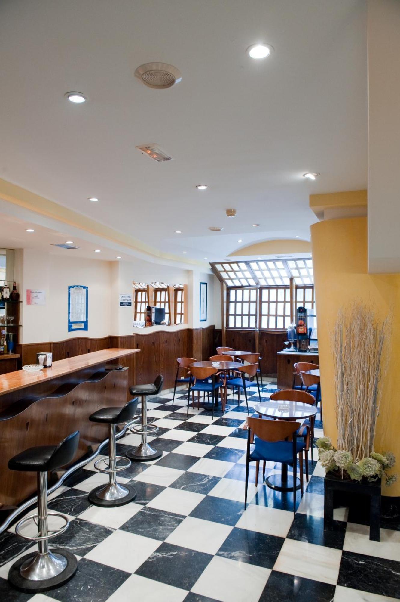 Hotel Cordon Burgo Екстериор снимка