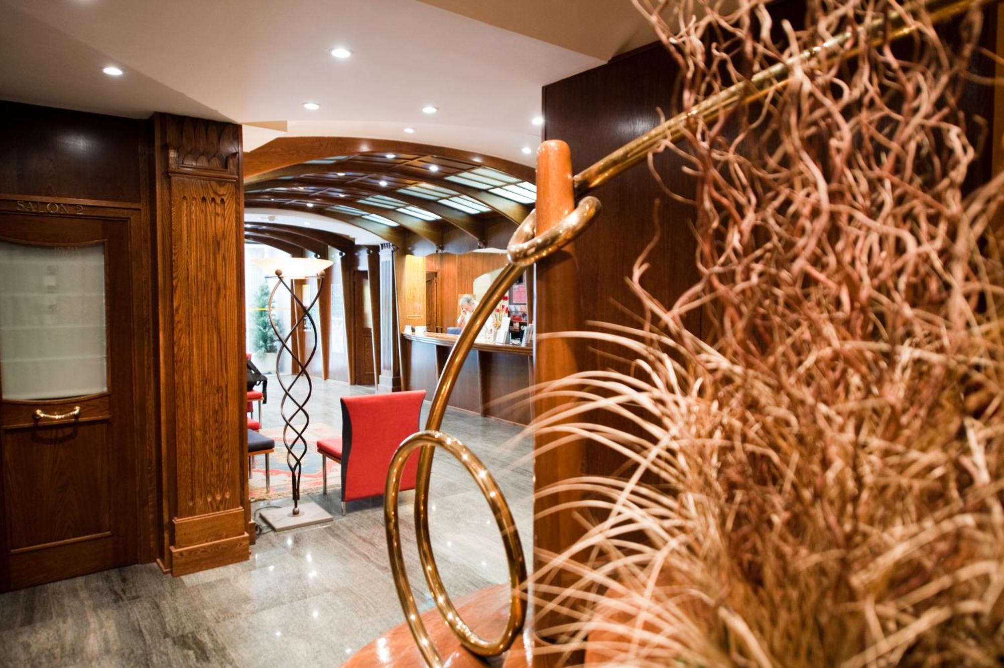 Hotel Cordon Burgo Екстериор снимка